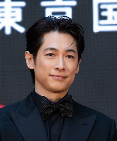 Dean Fujioka, who plays Yu Shinjo